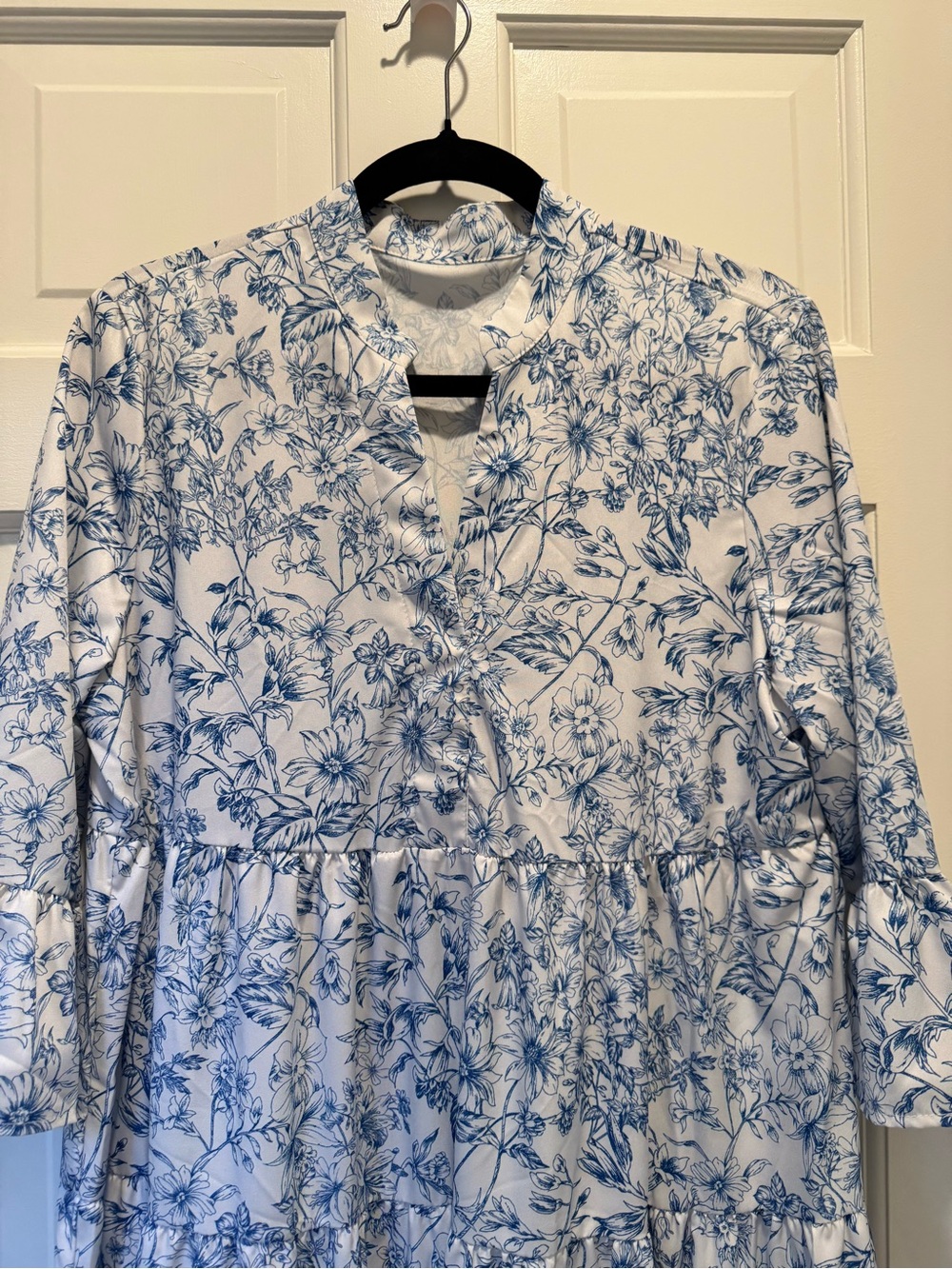 Blue & White Floral Tiered Maxi Dress - Women - Picture 2 of 6